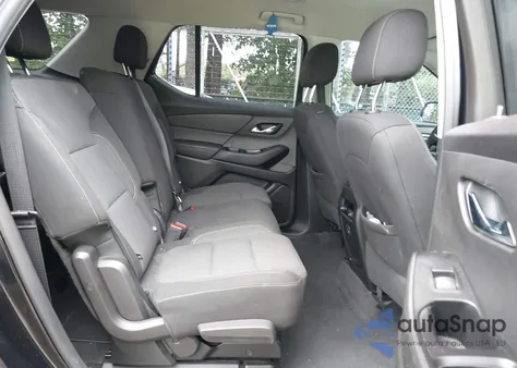 2019 Chevrolet Traverse Ls z USA, uszkodzony, nr VIN 1GNERFKW8KJ140799